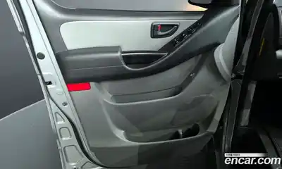 Hyundai Starex 2017 2.5 Автомат в Москве № 111052, миниатюра 6