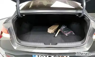 Hyundai Avante 2023 1.6 Автомат в Москве № 111761, миниатюра 11