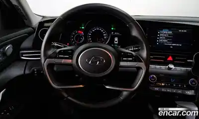 Hyundai Avante 2023 1.6 Автомат в Москве № 111761, миниатюра 2