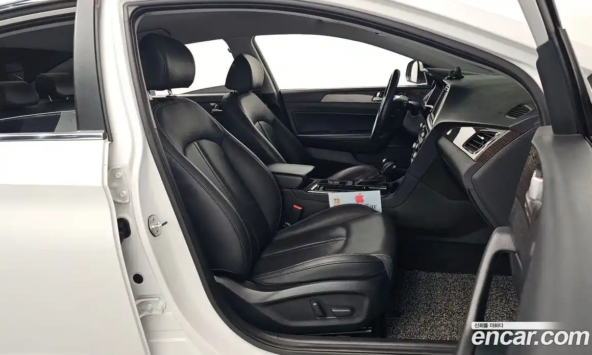 Hyundai Sonata 2019 2.0 Автомат в Москве № 113034, фото 15