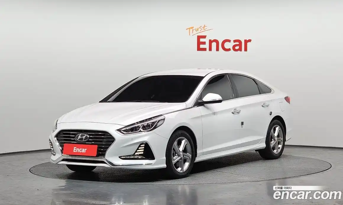 Hyundai Sonata 2019 2.0 Автомат в Москве № 113034, фото 9