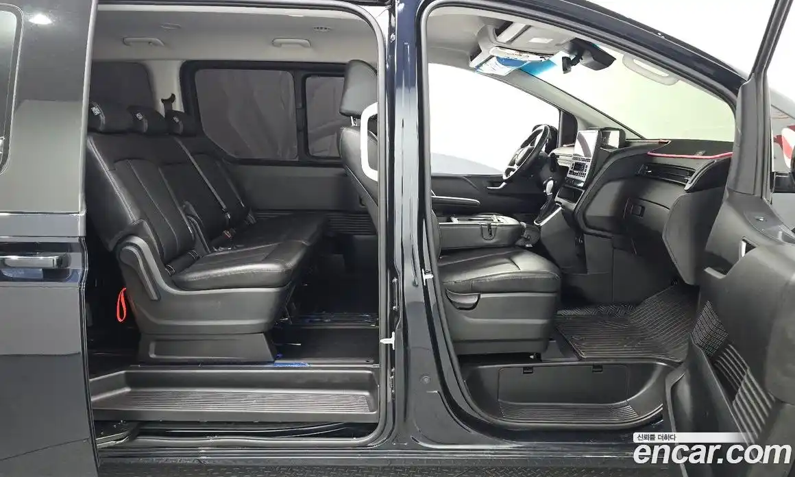 Hyundai Staria 2022 3.5 Автомат в Москве № 113256, фото 20