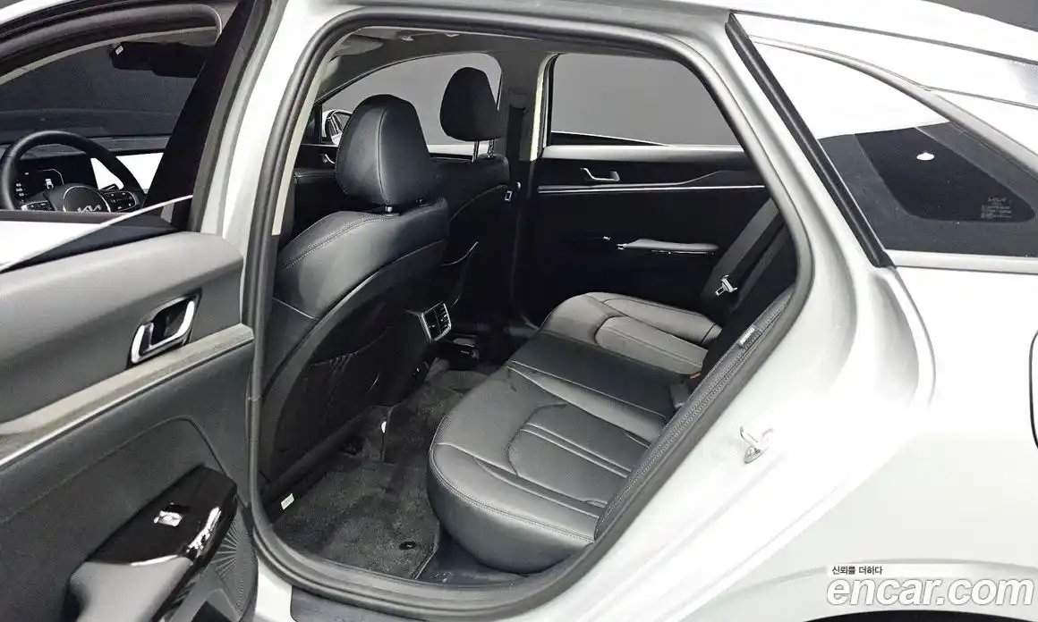 Kia K5 2026 2.0 Автомат в Москве № 114314, фото 9