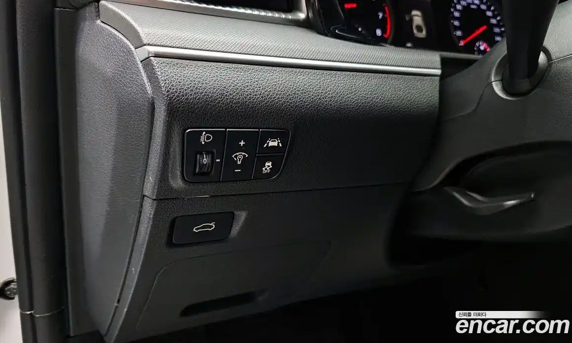 Kia K5 2022 2.0 Автомат в Москве № 120116, фото 9