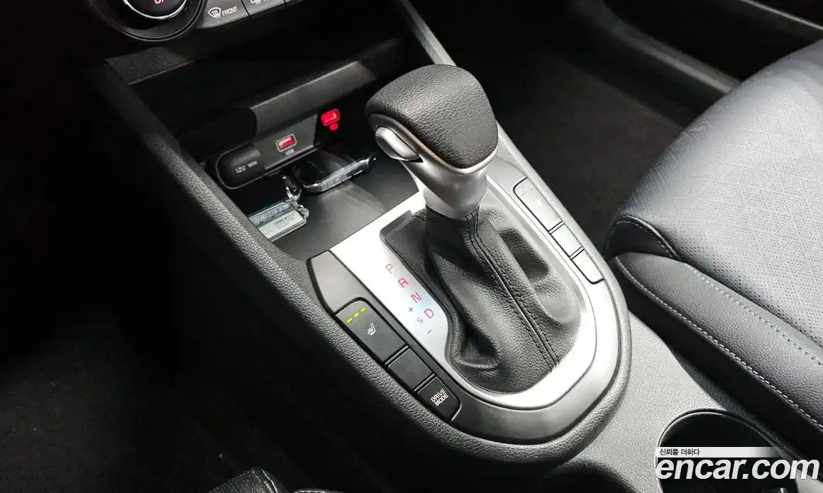 Kia K3 2022 1.6 Автомат в Москве № 120302, фото 12