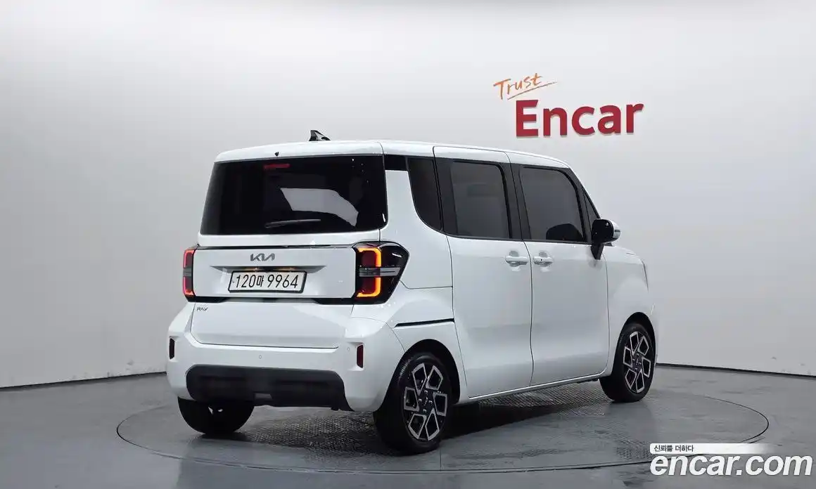 Kia Ray 2023 1.0 Автомат в Москве № 124106, фото 12