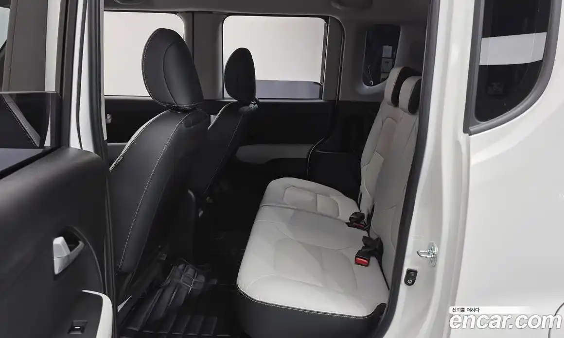 Kia Ray 2023 1.0 Автомат в Москве № 124106, фото 15