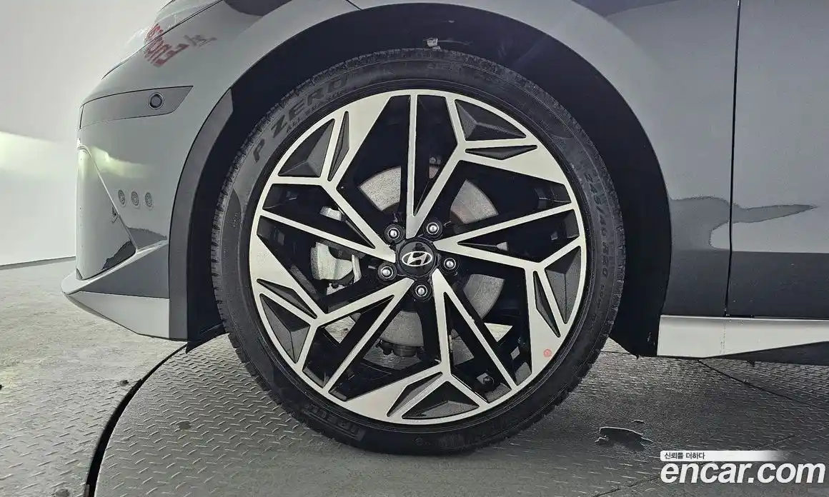 Hyundai Ioniq 6 2023 0.1 Автомат в Москве № 125432, фото 7