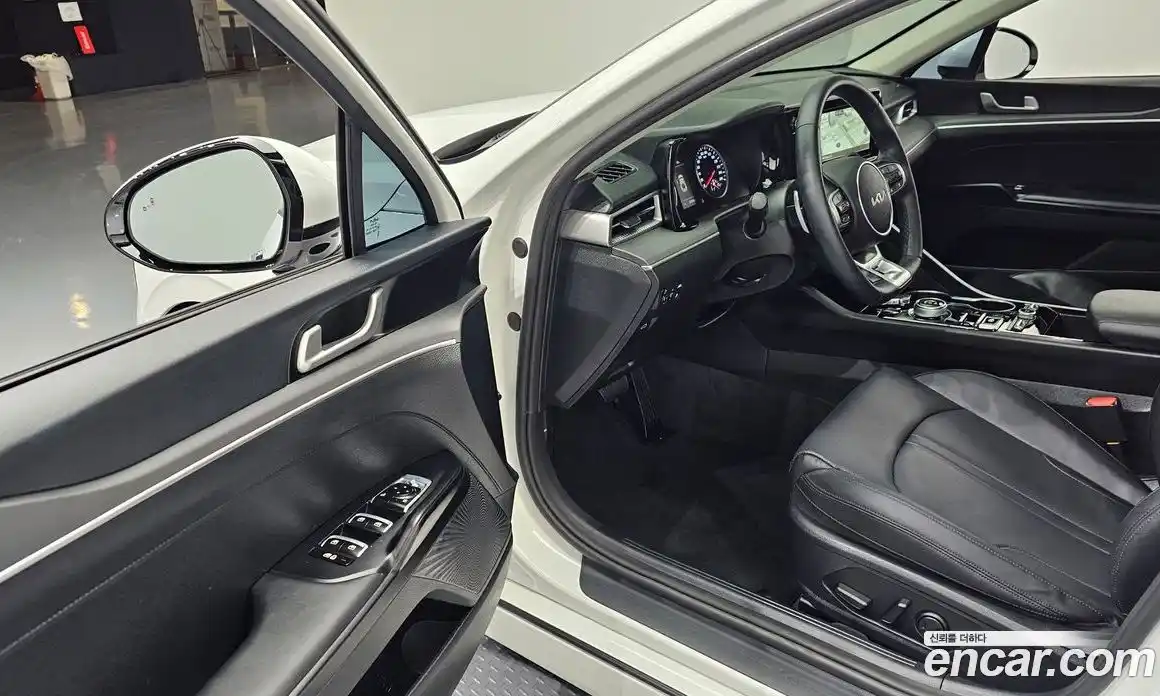 Kia K5 2023 1.6 Автомат в Москве № 128453, фото 16