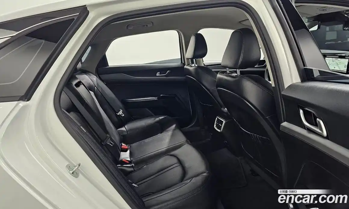 Kia K5 2023 1.6 Автомат в Москве № 128453, фото 20