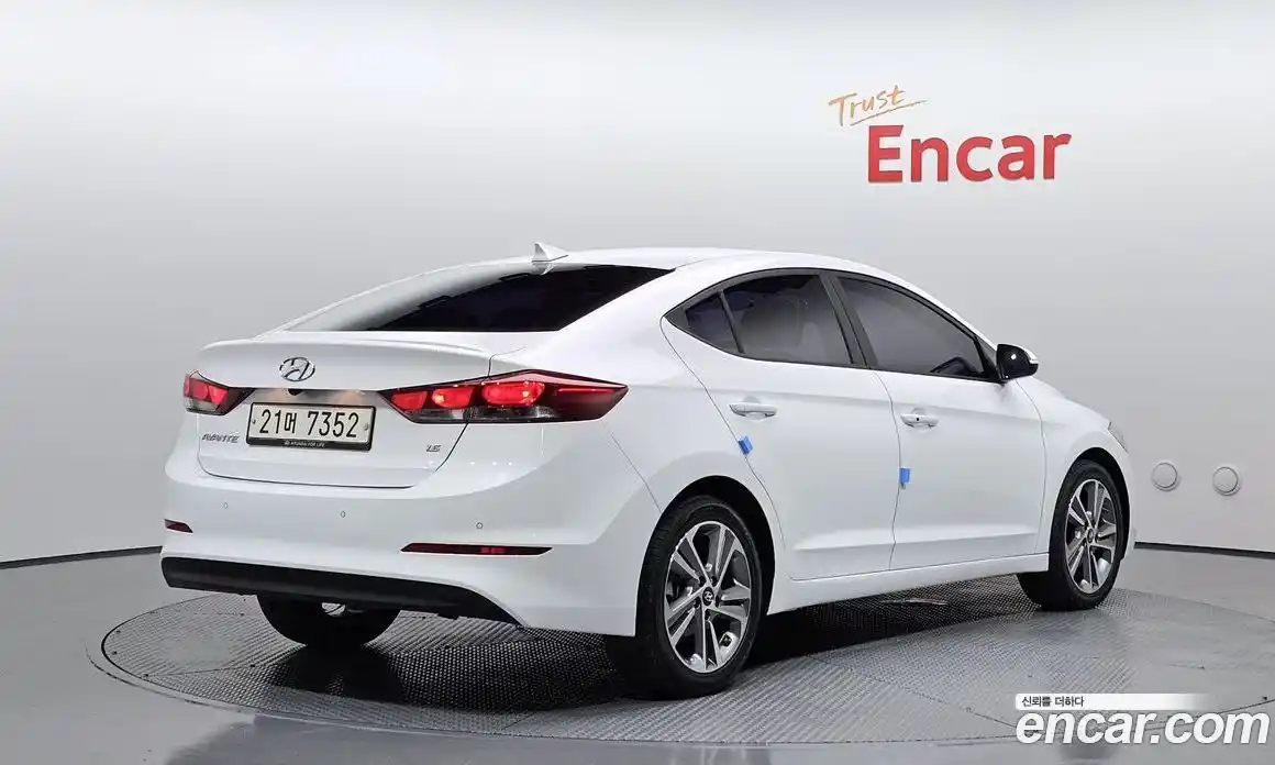 Hyundai Avante 2018 1.6 Автомат в Москве № 130081, фото 14