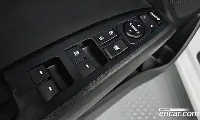 Hyundai Avante 2018 1.6 Автомат в Москве № 130081, миниатюра 2