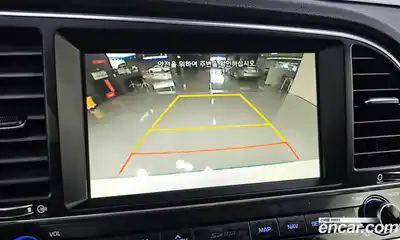 Hyundai Avante 2018 1.6 Автомат в Москве № 130081, миниатюра 3