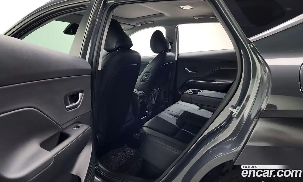 Hyundai Kona 2023 1.6 Автомат в Москве № 130632, фото 8