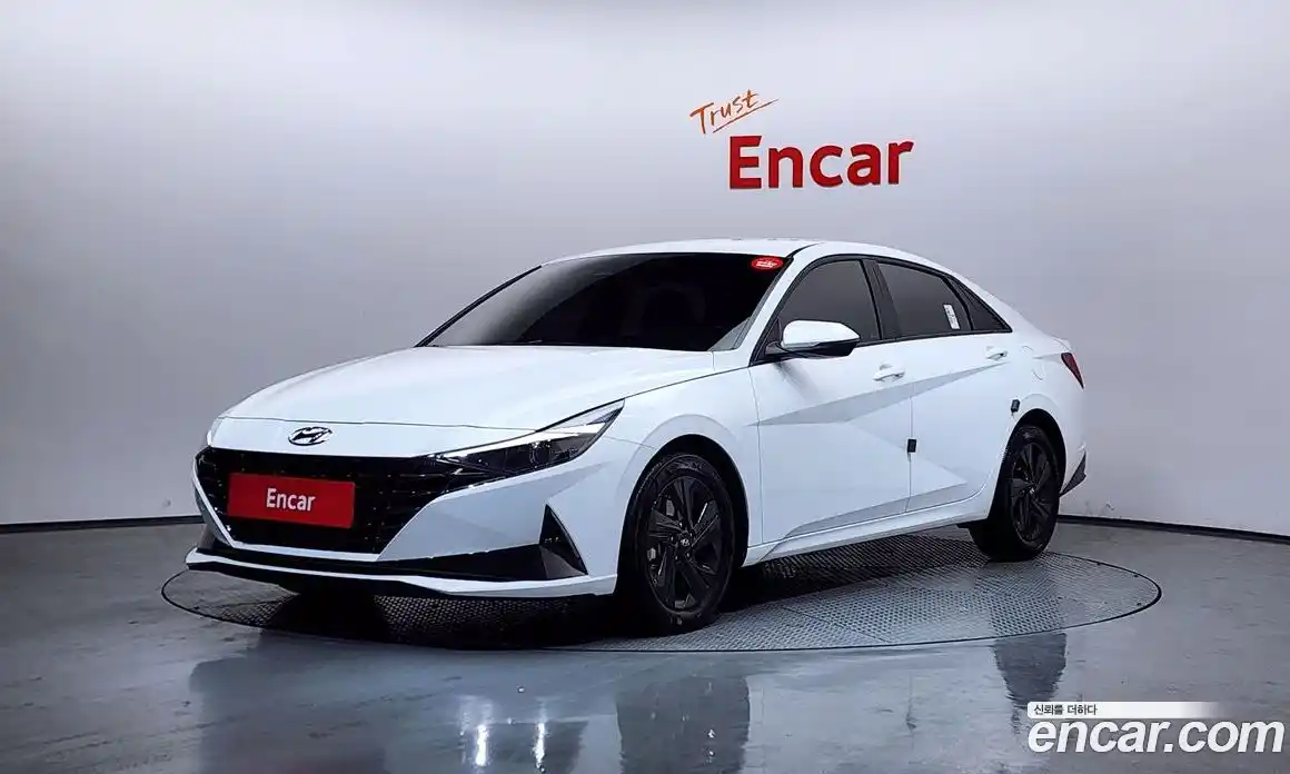 Hyundai Avante 2023 1.6 Автомат в Москве № 130716, фото 3