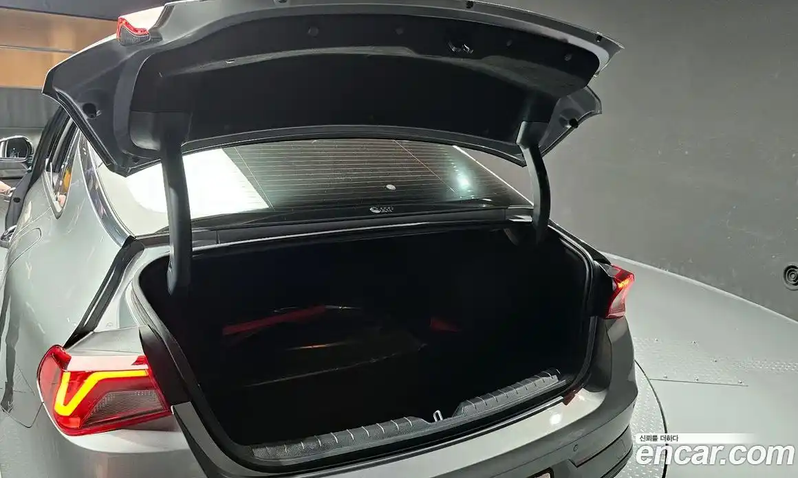 Kia K5 2023 2.0 Автомат в Москве № 132155, фото 18