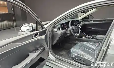 Kia K5 2023 2.0 Автомат в Москве № 132155, миниатюра 9