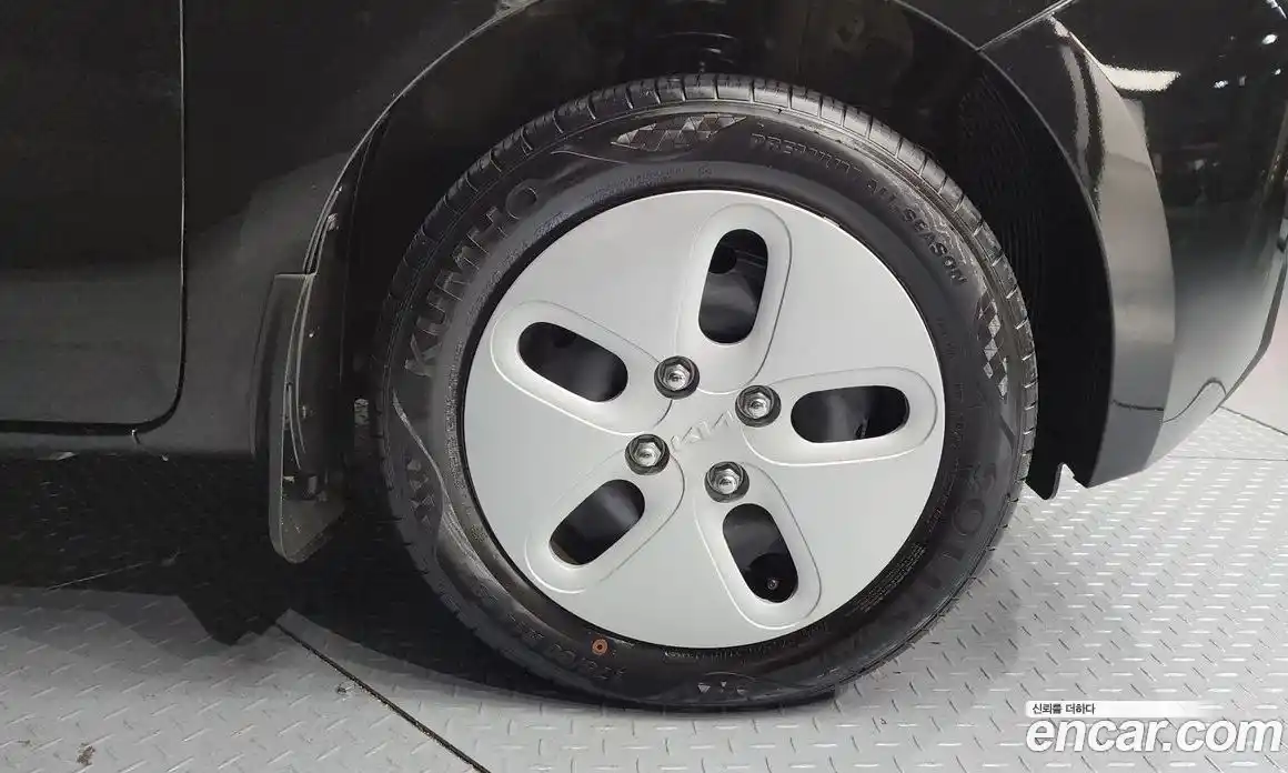 Kia Ray 2024 0.1 Автомат в Москве № 133775, фото 1