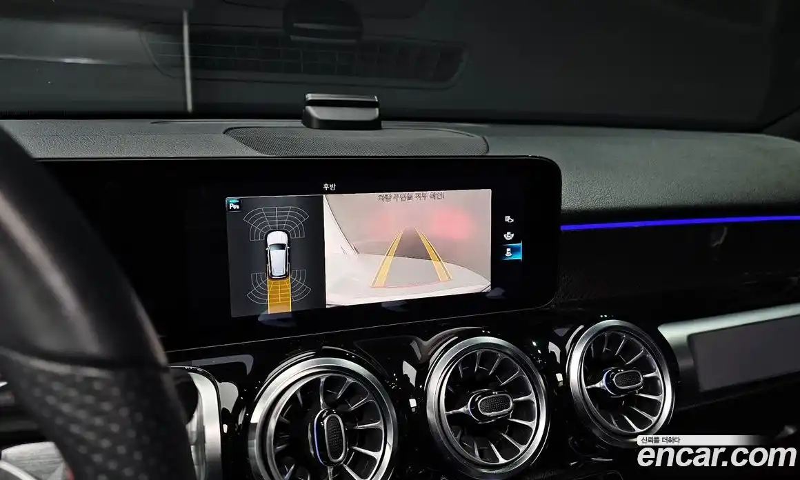 Mercedes-Benz GLB-Class 2022 2.0 Автомат в Москве № 135432, фото 13