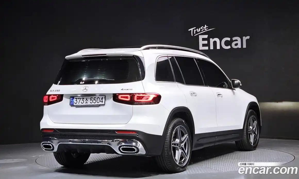 Mercedes-Benz GLB-Class 2022 2.0 Автомат в Москве № 135432, фото 3