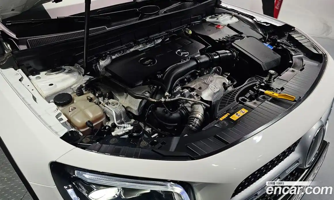 Mercedes-Benz GLB-Class 2022 2.0 Автомат в Москве № 135432, фото 10