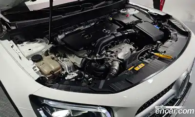 Mercedes-Benz GLB-Class 2022 2.0 Автомат в Москве № 135432, миниатюра 10