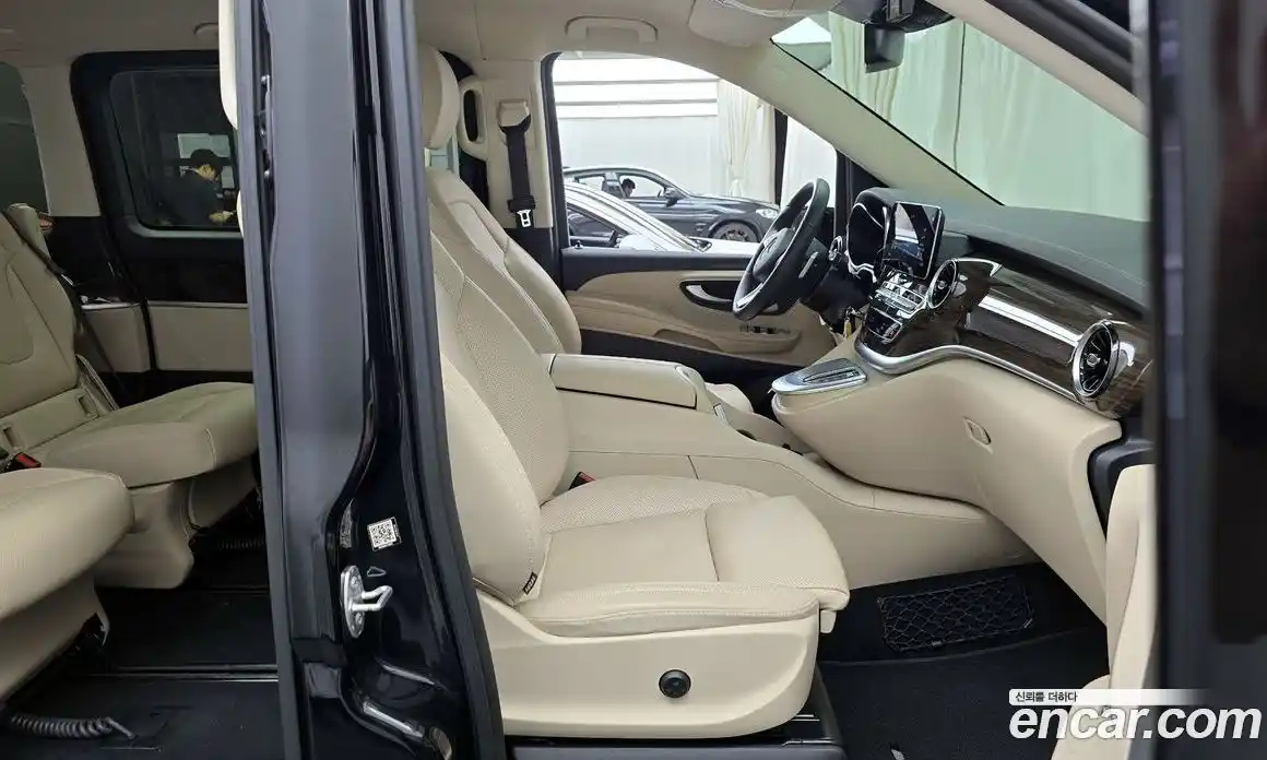 Mercedes-Benz V-Class 2023 1.9 Автомат в Москве № 136571, фото 11
