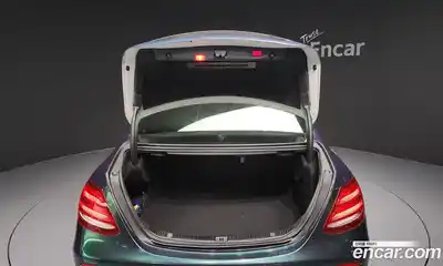 Mercedes-Benz E-Class 2018 4.0 Автомат в Москве № 143747, миниатюра 6