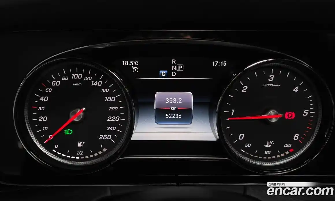 Mercedes-Benz E-Class 2019 1.9 Автомат в Москве № 143796, фото 14