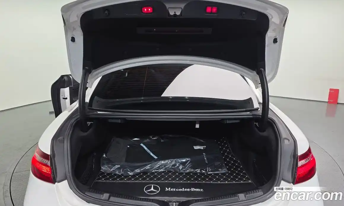 Mercedes-Benz E-Class 2019 1.9 Автомат в Москве № 143796, фото 16