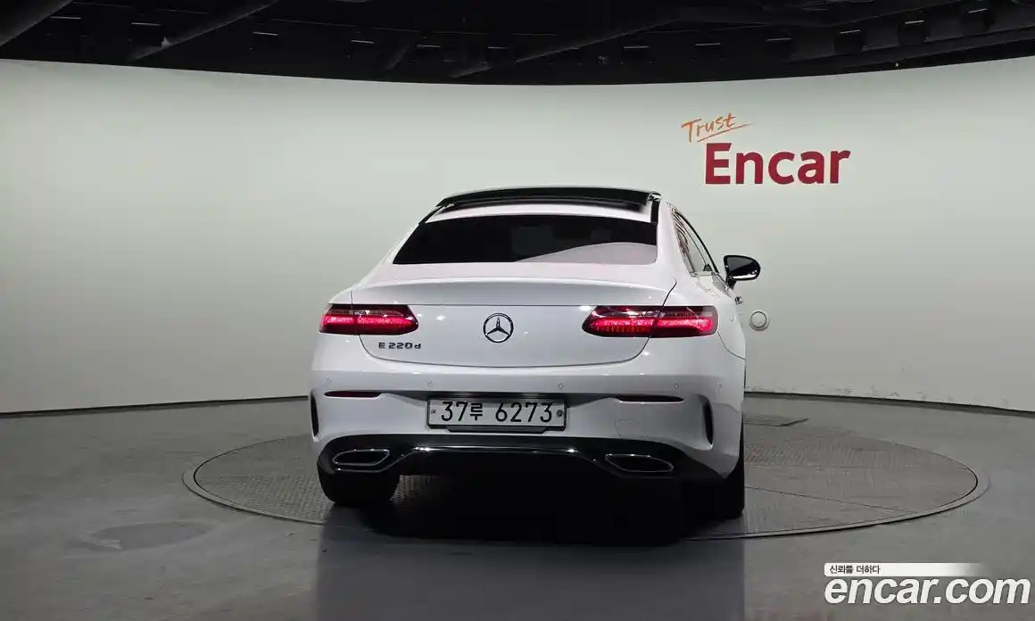 Mercedes-Benz E-Class 2019 1.9 Автомат в Москве № 143796, фото 20