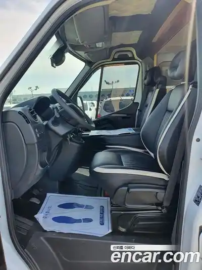 Renault Master 2019 2.3 Механическая в Москве № 152268, миниатюра 10