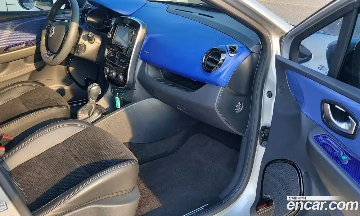 Renault Cilo 2018 1.6 Автомат в Москве № 153035, фото 15