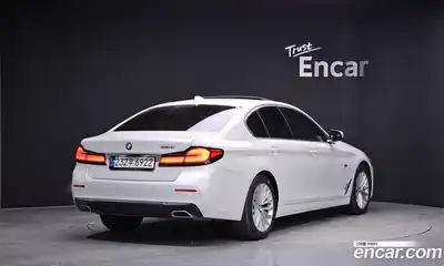 BMW 5-Series 2021 2.0 Автомат в Москве № 154539, миниатюра 2