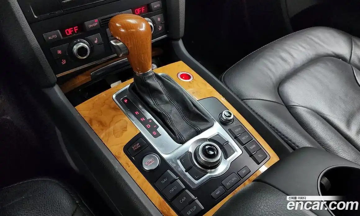 Audi Q7 2011 4.1 Автомат в Москве № 154880, фото 19