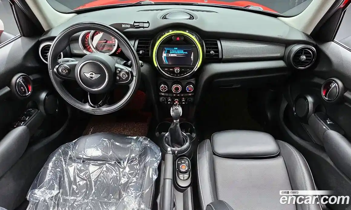 Mini Cooper 2015 1.5 Автомат в Москве № 156165, фото 11