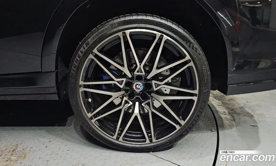 BMW X6M 2023 4.4 Автомат в Москве № 157020, фото 5