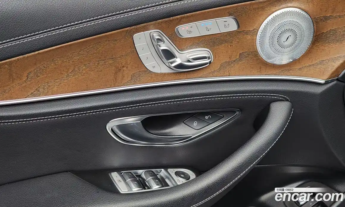 Mercedes-Benz E-Class 2020 2.0 Автомат в Москве № 158208, фото 13