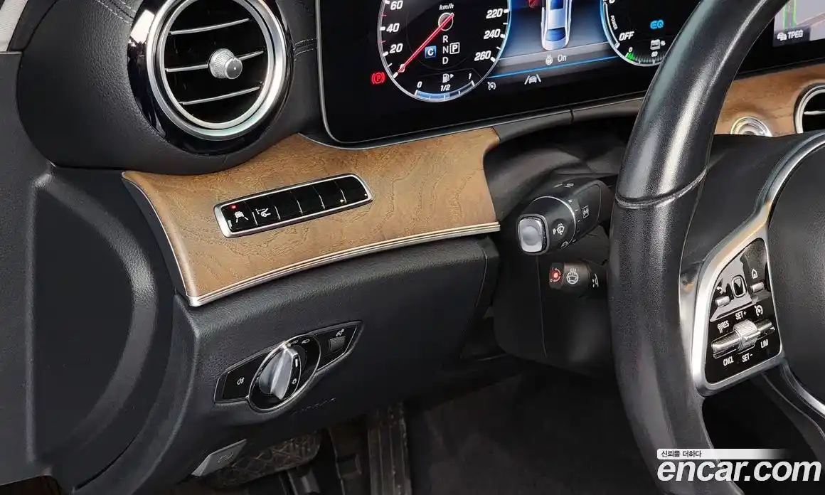 Mercedes-Benz E-Class 2020 2.0 Автомат в Москве № 158208, фото 14