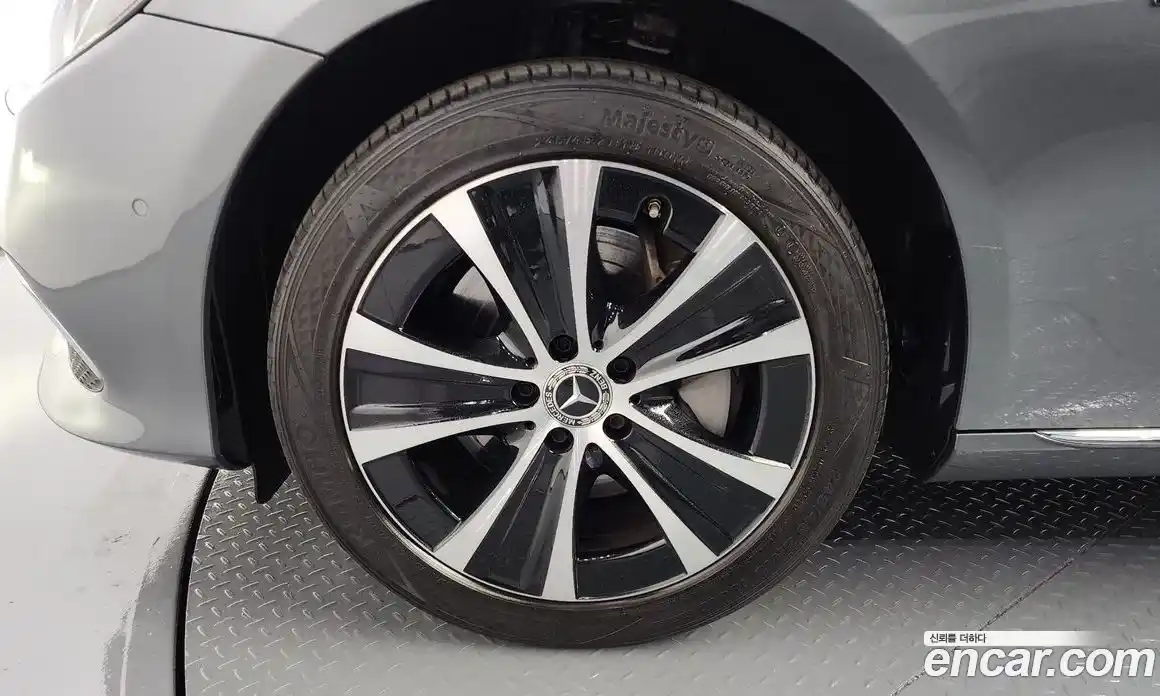 Mercedes-Benz E-Class 2020 2.0 Автомат в Москве № 158208, фото 5