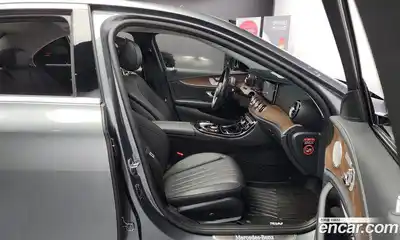 Mercedes-Benz E-Class 2020 2.0 Автомат в Москве № 158208, миниатюра 10