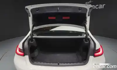 BMW 3-Series 2020 2.0 Автомат в Москве № 158667, миниатюра 5