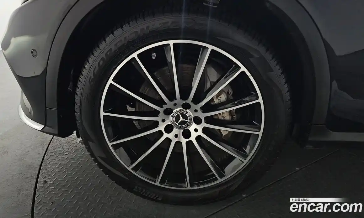 Mercedes-Benz GLC-Class 2019 2.0 Автомат в Москве № 160496, фото 1