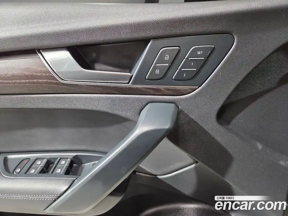 Audi Q5 2023 2.0 Автомат в Москве № 162429, фото 17