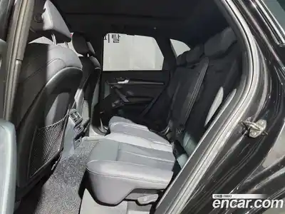 Audi Q5 2023 2.0 Автомат в Москве № 162429, миниатюра 10