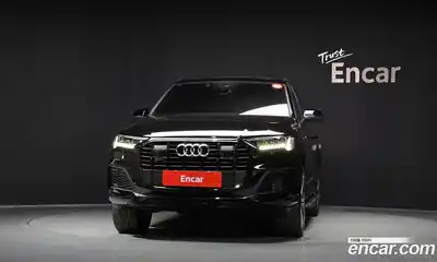 Audi Q7 2023 3.0 Автомат в Москве № 162583, миниатюра 3