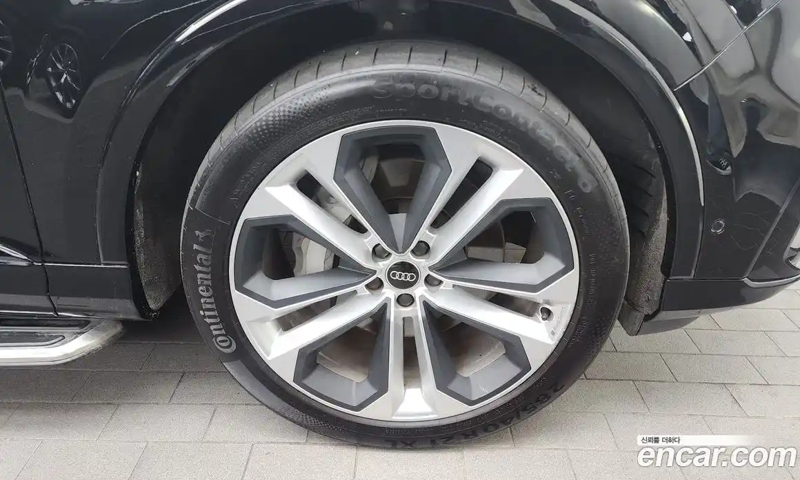 Audi Q7 2023 3.0 Автомат в Москве № 162583, фото 5