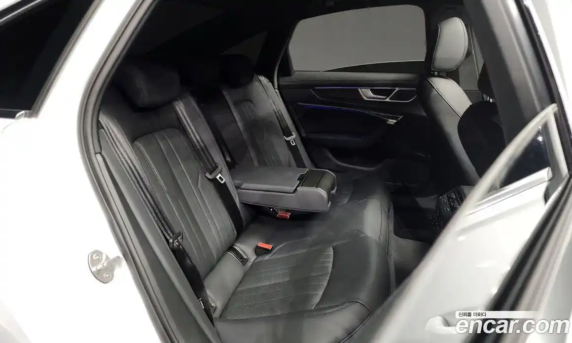 Audi A6 2023 2.0 Автомат в Москве № 162721, фото 7