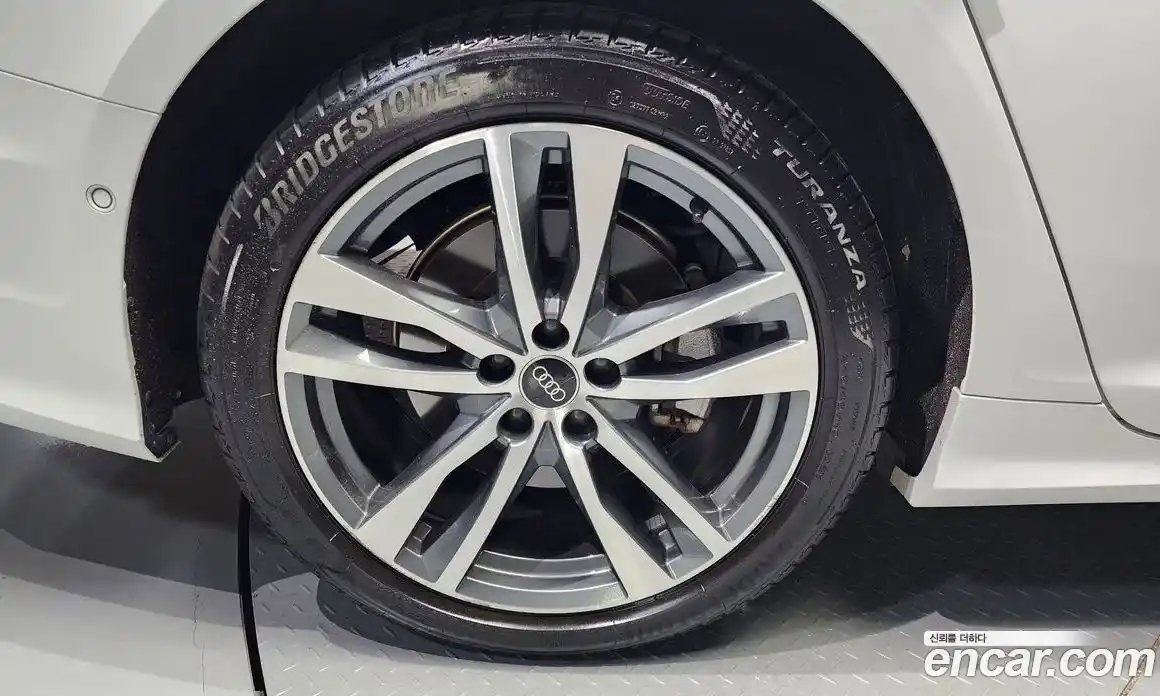 Audi A6 2023 2.0 Автомат в Москве № 162721, фото 8