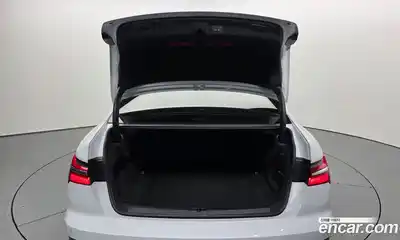 Audi A6 2023 2.0 Автомат в Москве № 163088, миниатюра 11